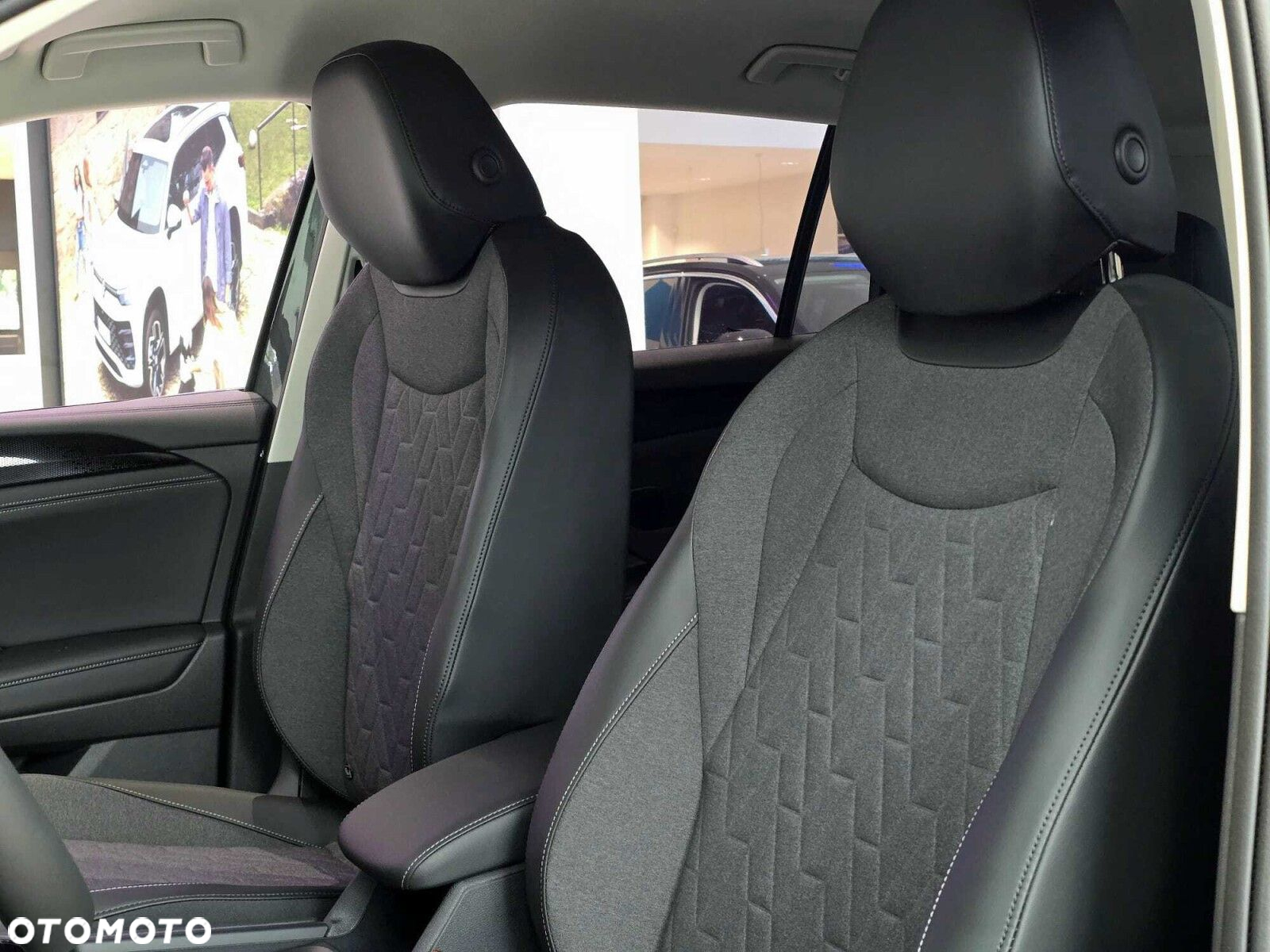 Volkswagen Tiguan 1.5 TSI EVO Life DSG - 10