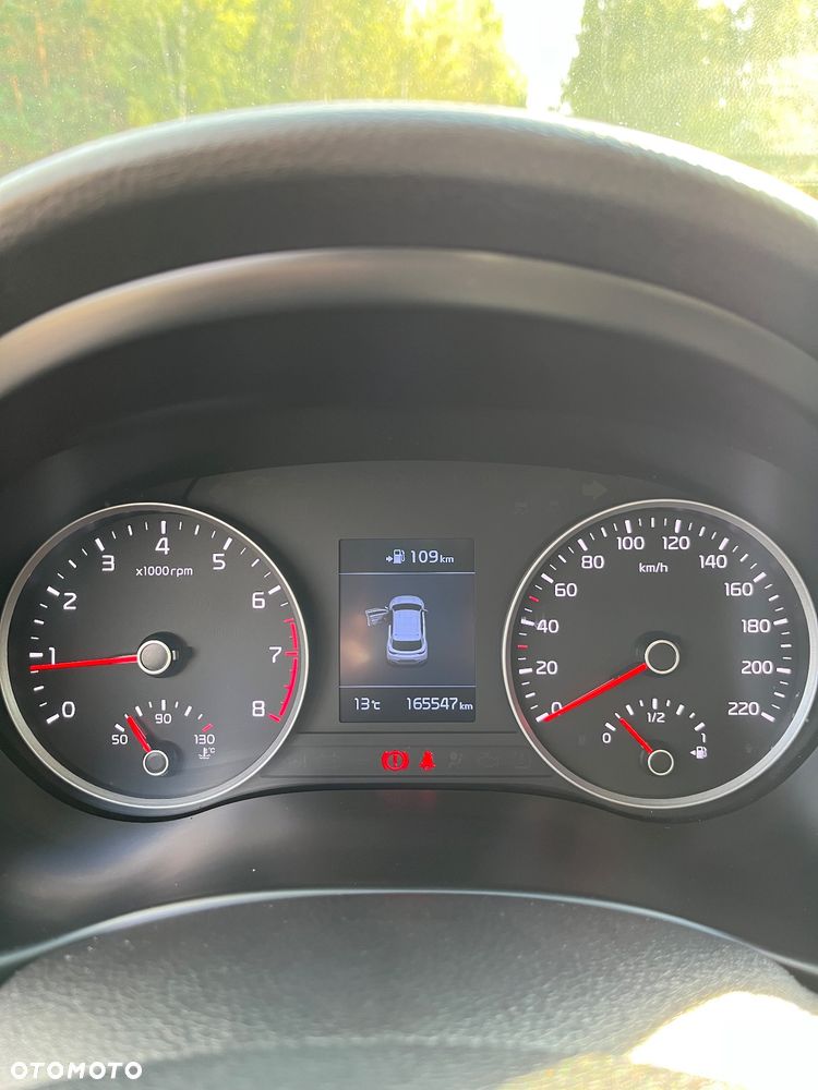 Kia Stonic 1.4 L - 29