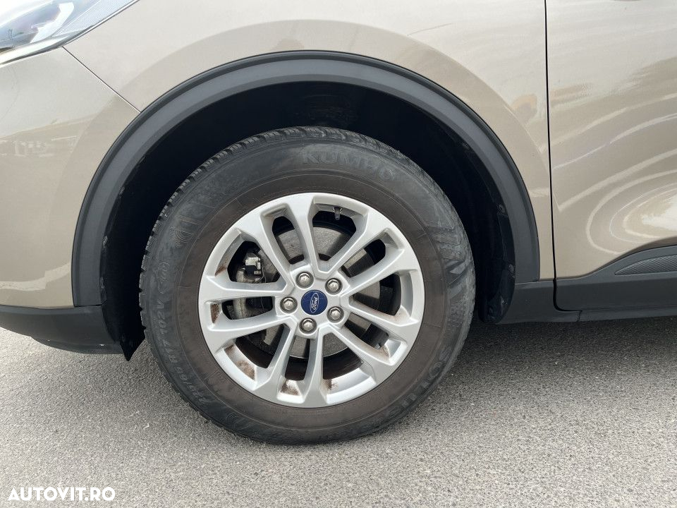 Ford Kuga - 22