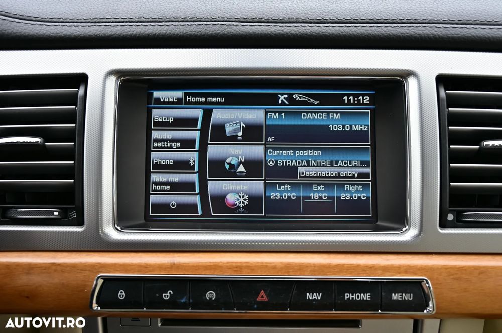 Jaguar XF 2.2 Diesel - 38