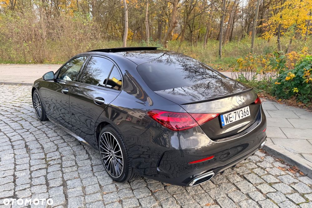 Mercedes-Benz Klasa C 300 9G-TRONIC - 3