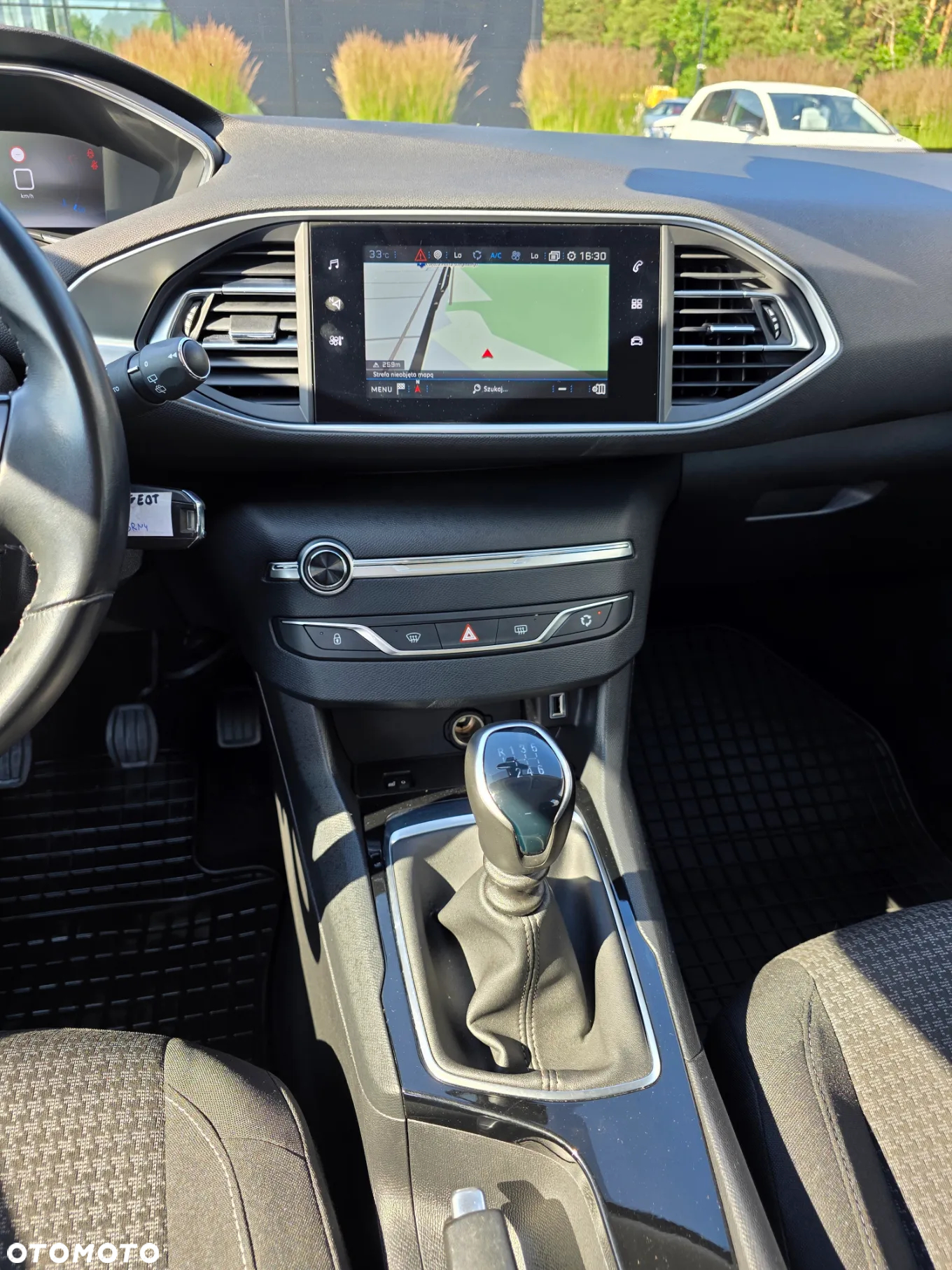 Peugeot 308 SW 1.5 BlueHDi Allure S&S - 22
