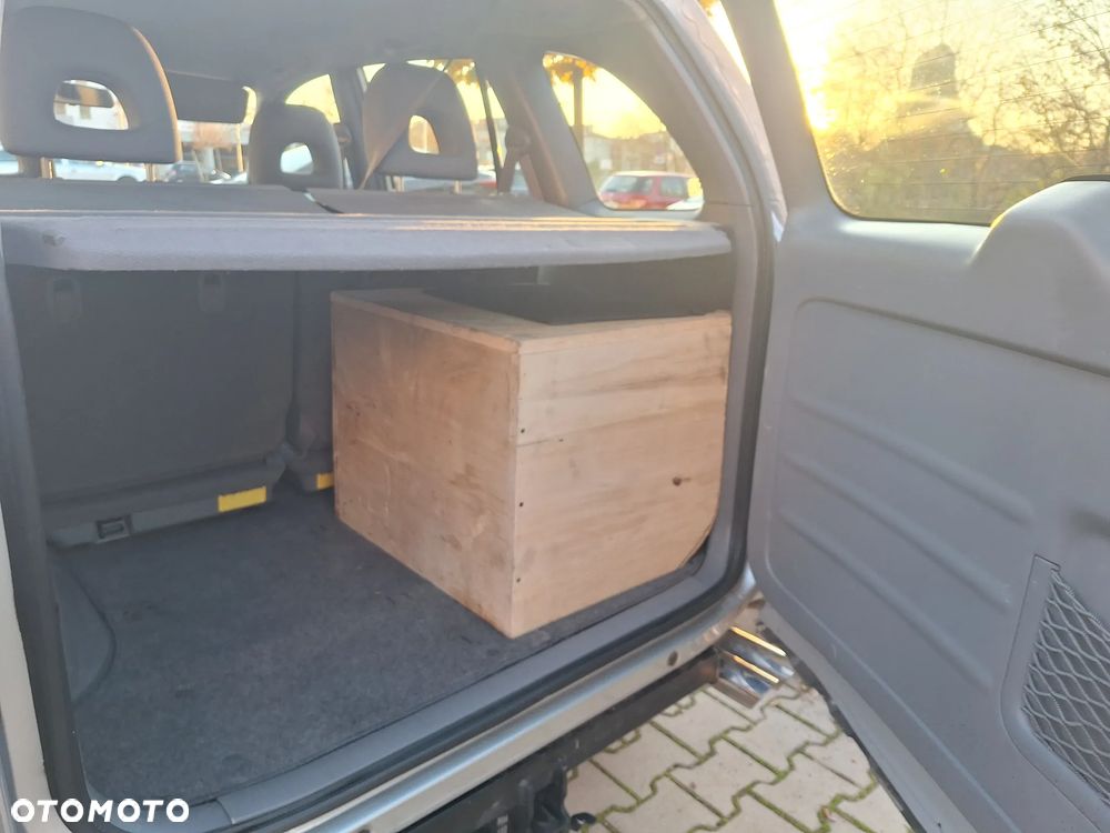 Toyota RAV4 2.0 VVT-i 4x4 - 7