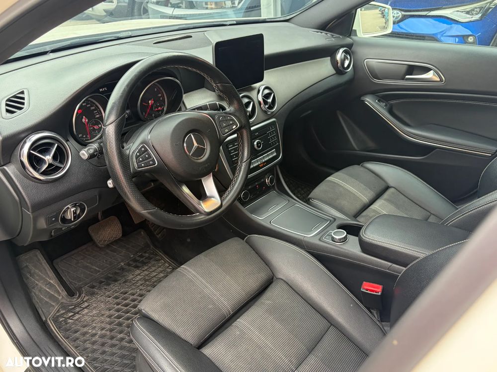 Mercedes-Benz GLA 220 d Aut. - 18