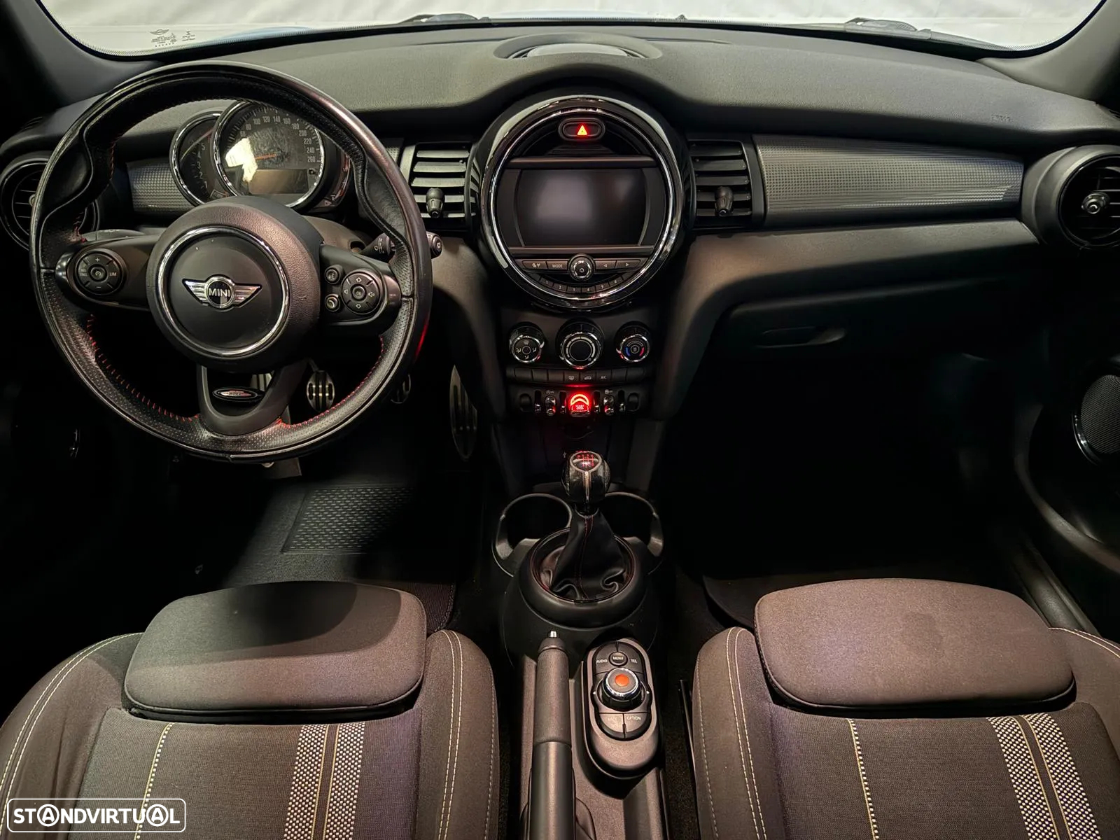 MINI 5 Portas Cooper D - 6