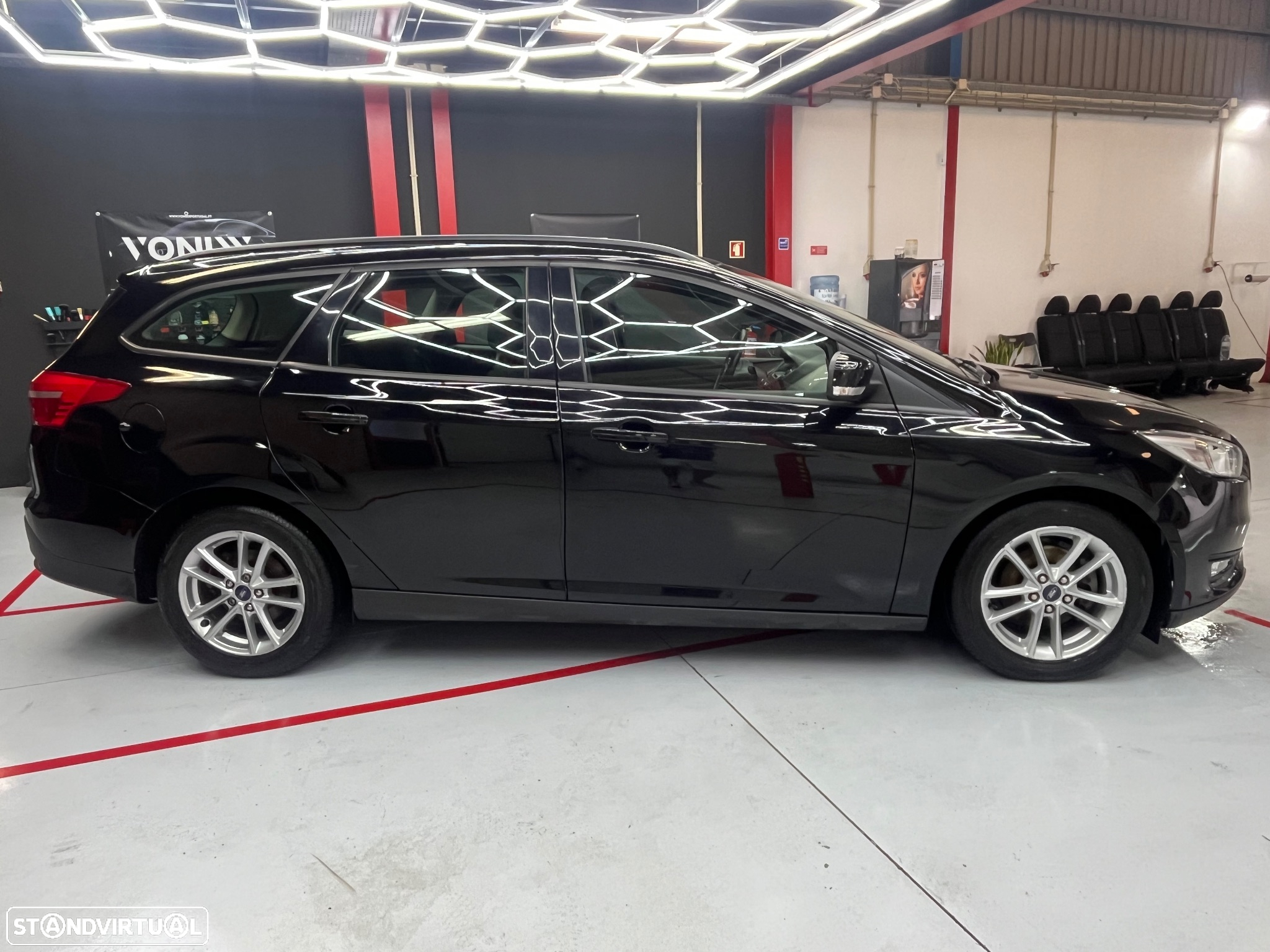 Ford Focus SW 1.5 TDCi Trend+ - 9