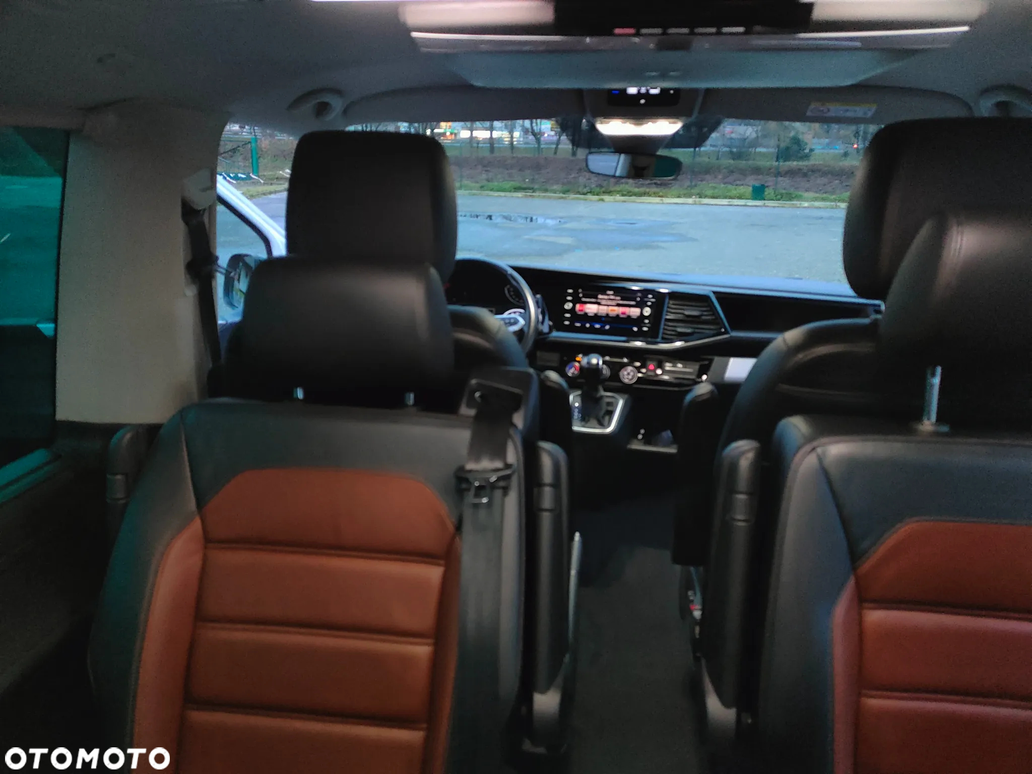 Volkswagen Multivan 6.1 2.0 TDI L1 Comfortline 4Motion DSG - 24