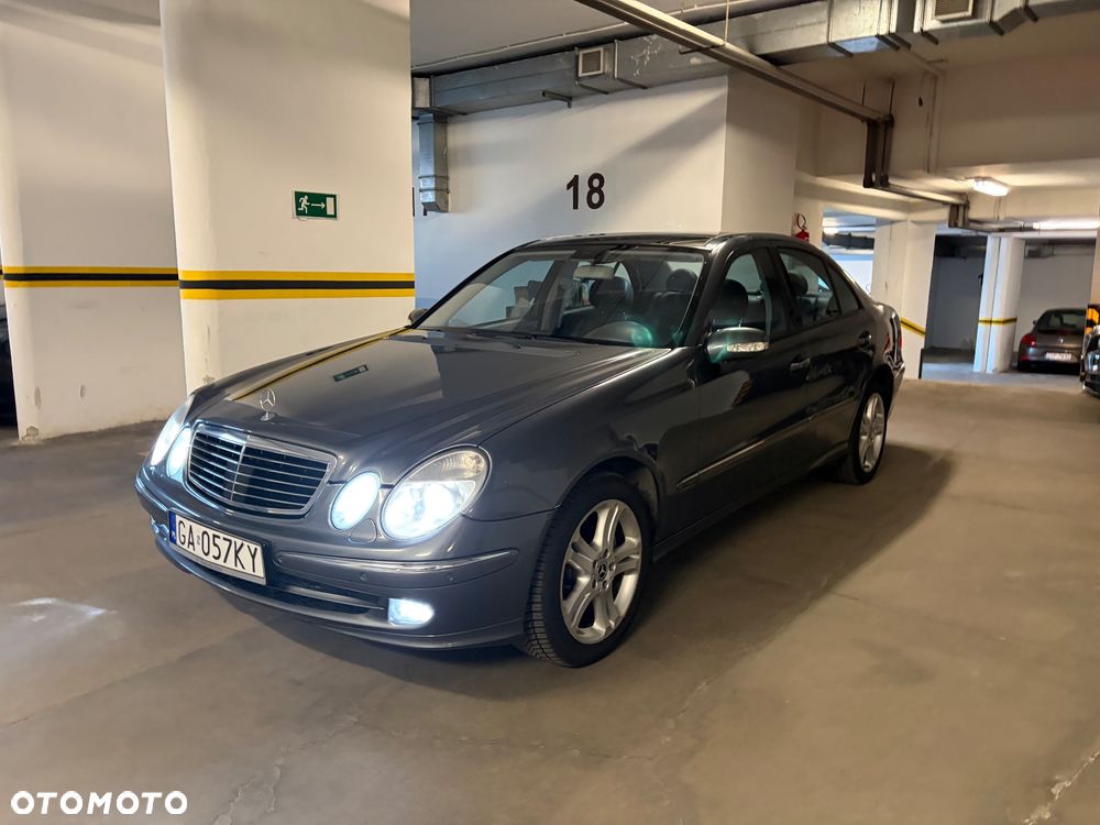 Mercedes-Benz Klasa E 500 Avantgarde - 26