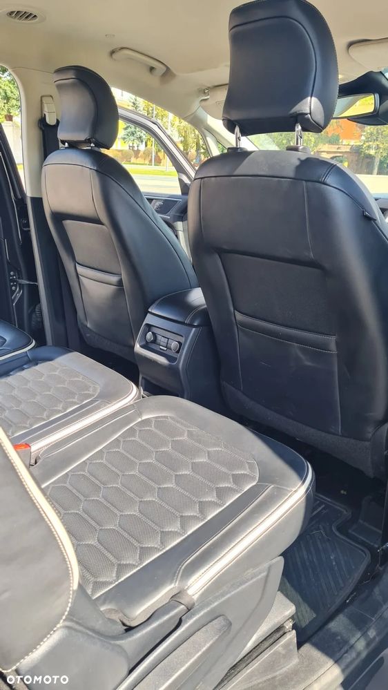 Ford S-Max - 19
