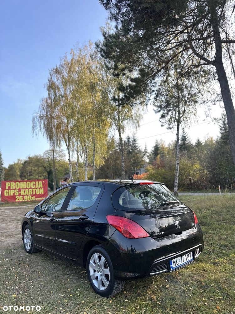 Peugeot 308 2008 photo 4