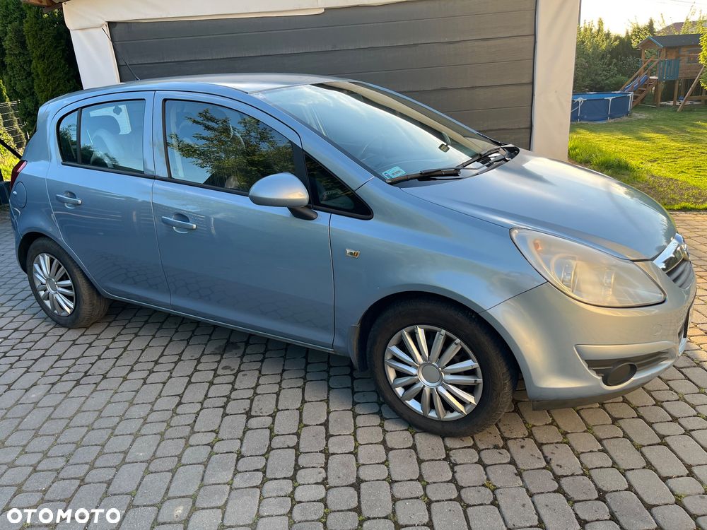 Opel Corsa 1.2 16V Cosmo - 3