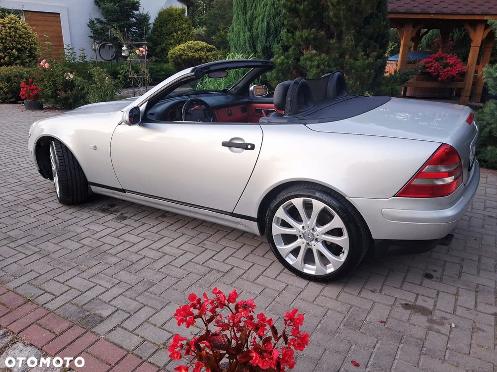 Mercedes-Benz SLK 200 - 15