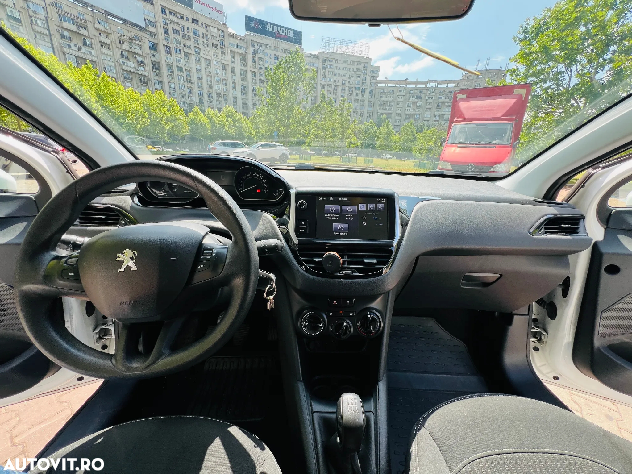 Peugeot 208 1.2 L PureTech Active - 15