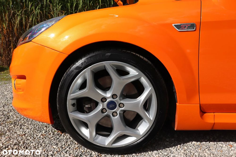 Ford Focus 2.5 ST - 30