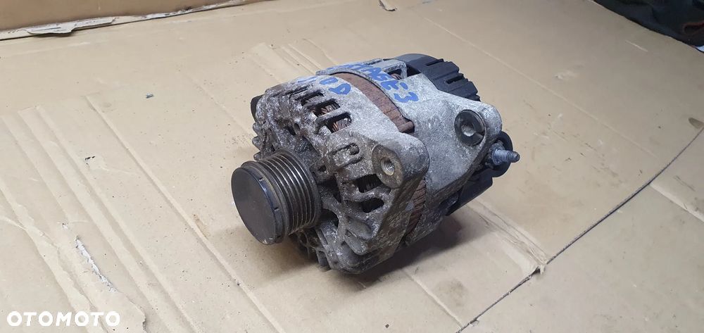 Alternator prądnica Kia Sportage III 2.0 CRDI 37300-2F100 - 2