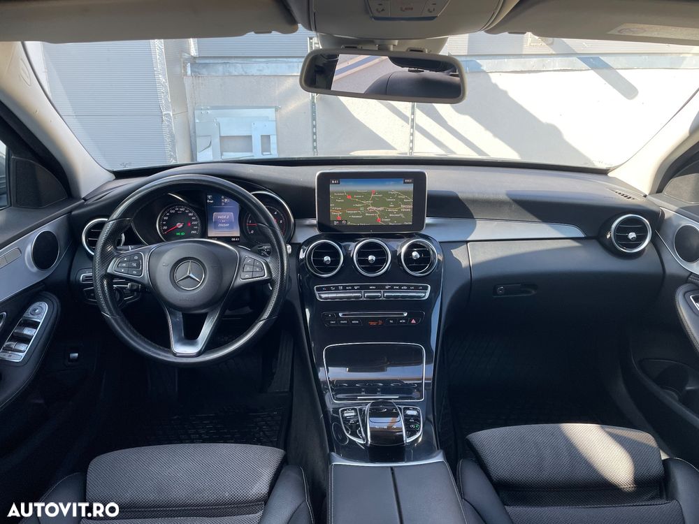 Mercedes-Benz C - 10