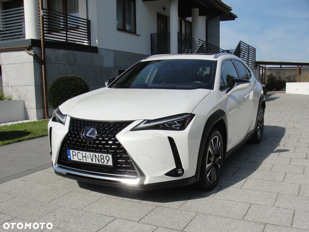 Lexus UX
