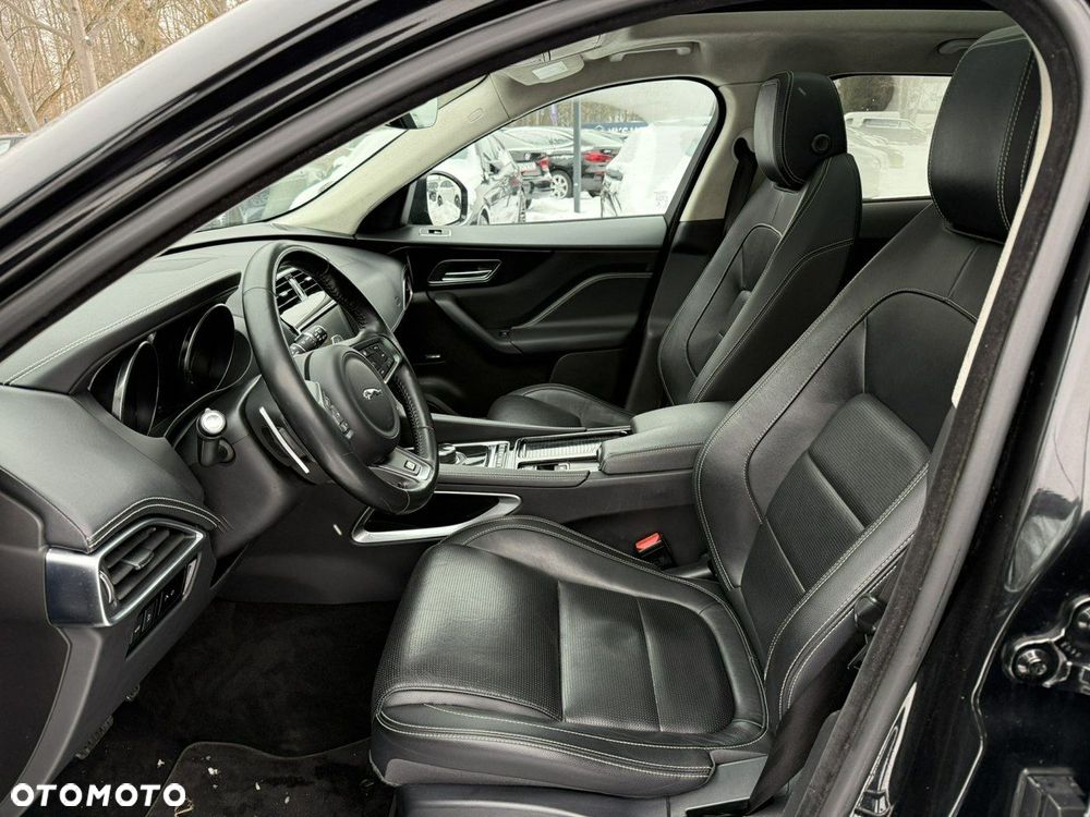 Jaguar F-Pace 2.0 i4D AWD R-Sport - 15