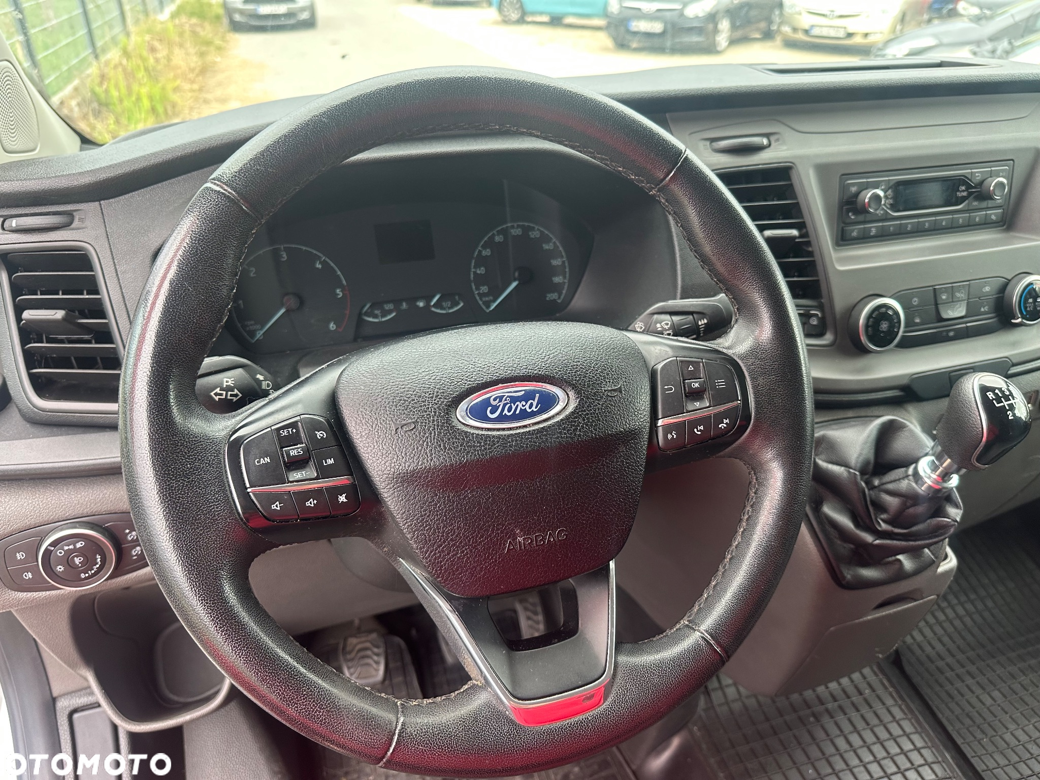 Ford Tranzit Custom - 24