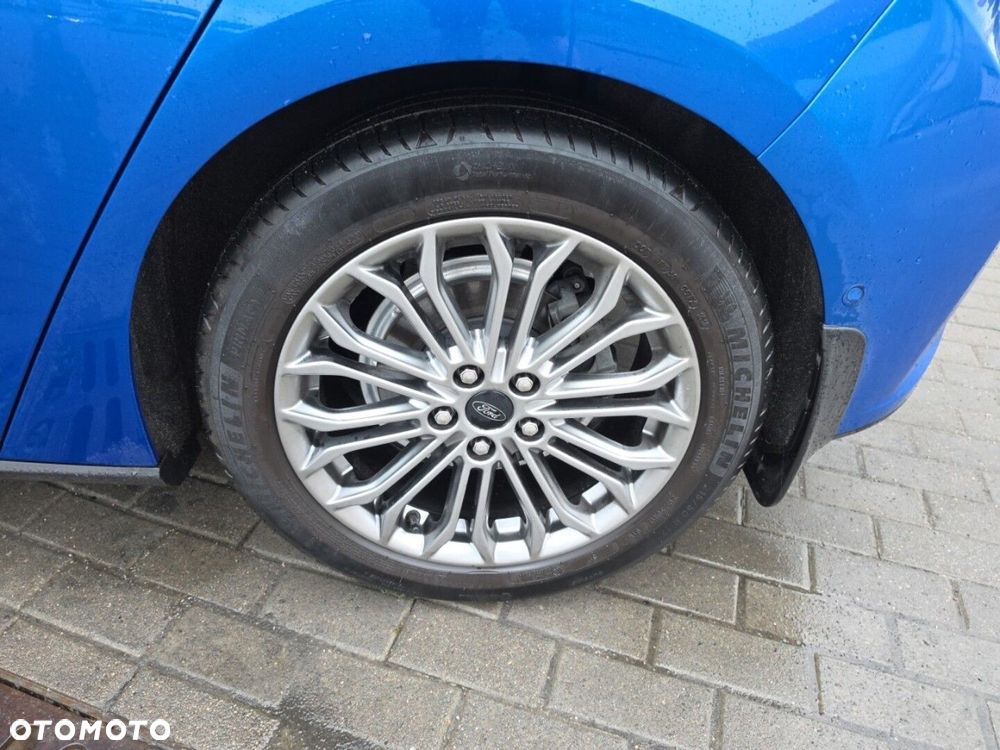 Ford Focus 1.0 EcoBoost Titanium Business - 11