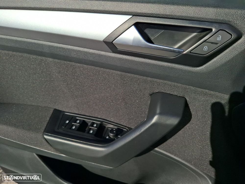 VW T-Roc 1.0 TSI Urban - 22