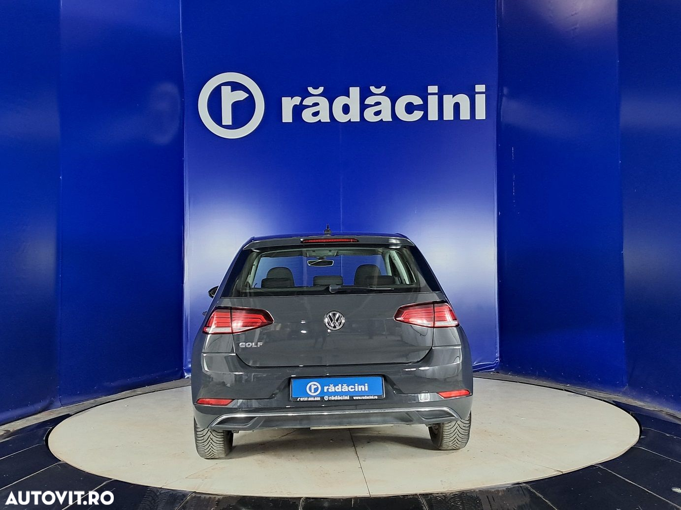 Volkswagen Golf - 4