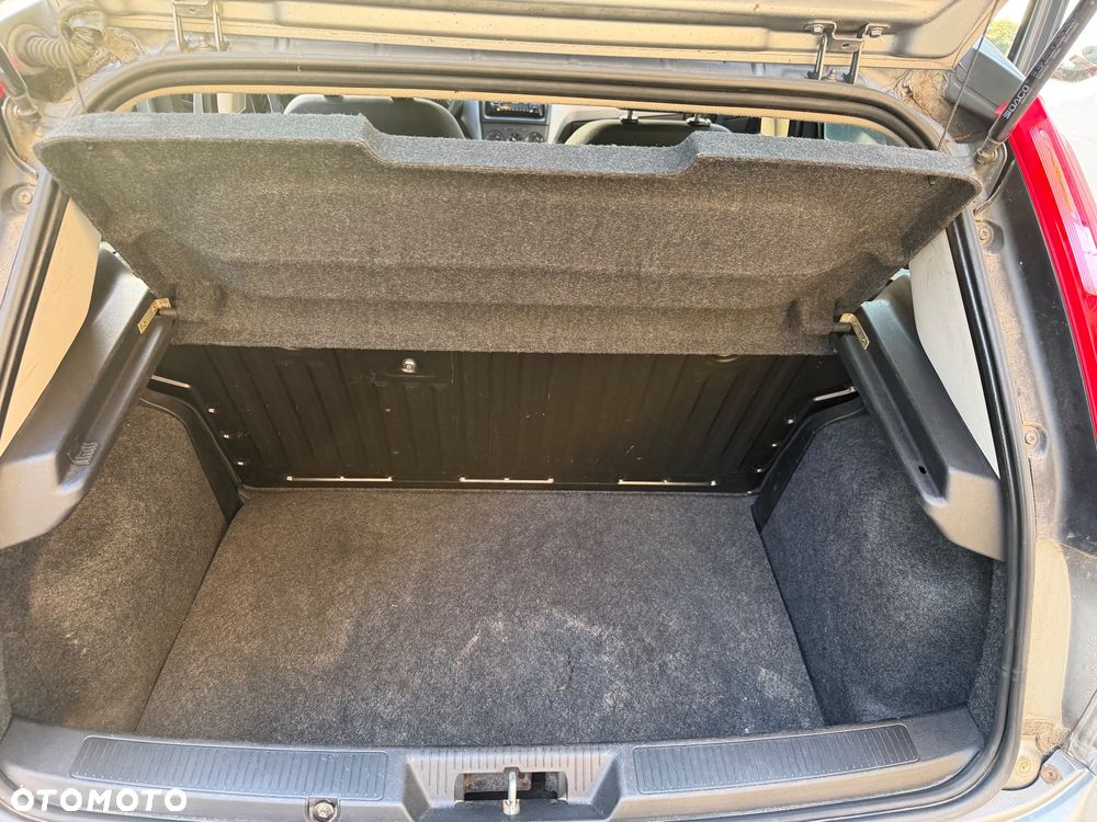 Fiat Grande Punto - 6