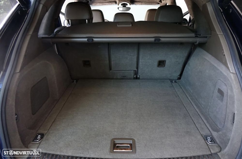 Porsche Cayenne Turbo - 41