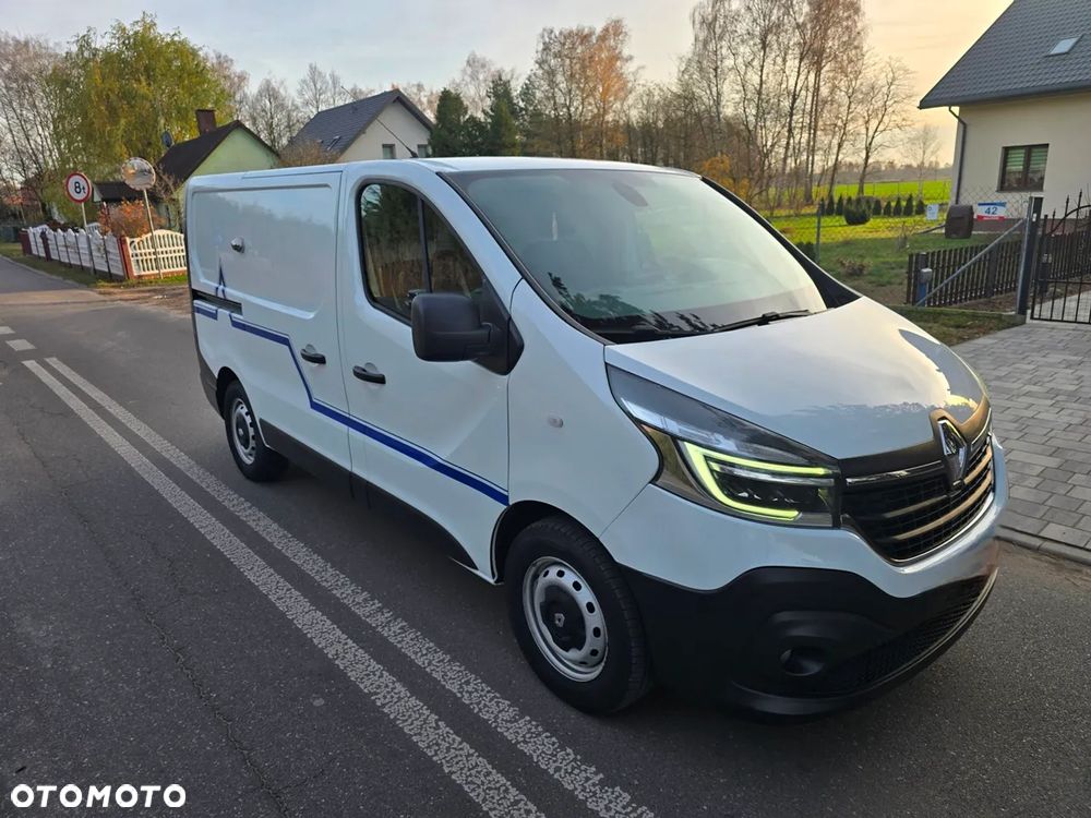 Renault TRAFIC - 1