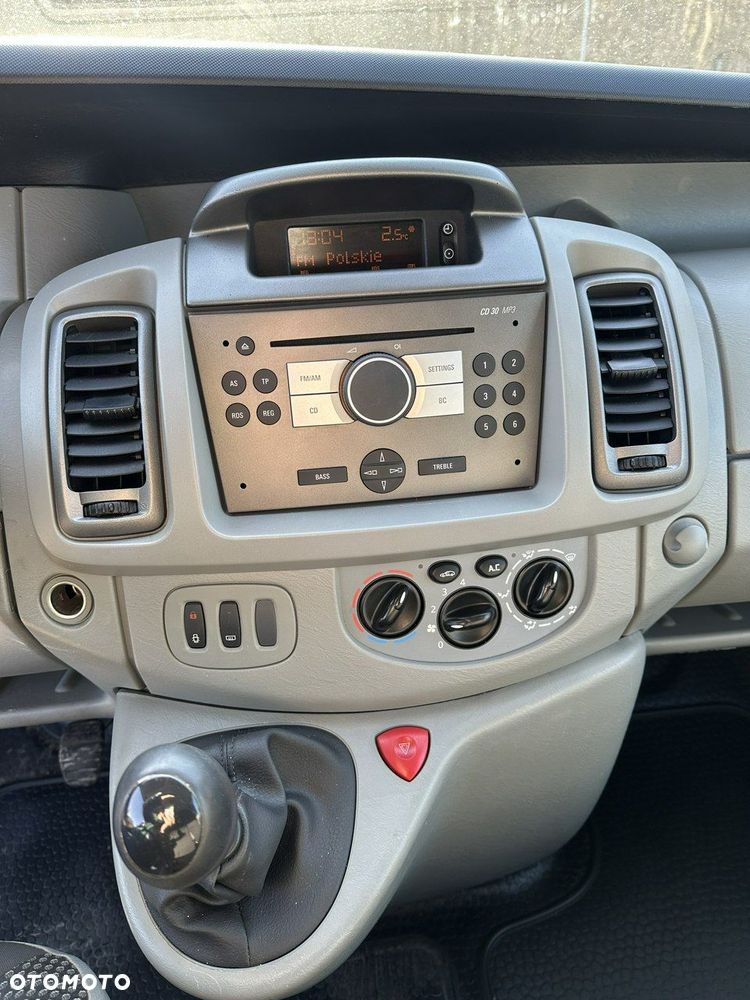 Opel Vivaro - 22