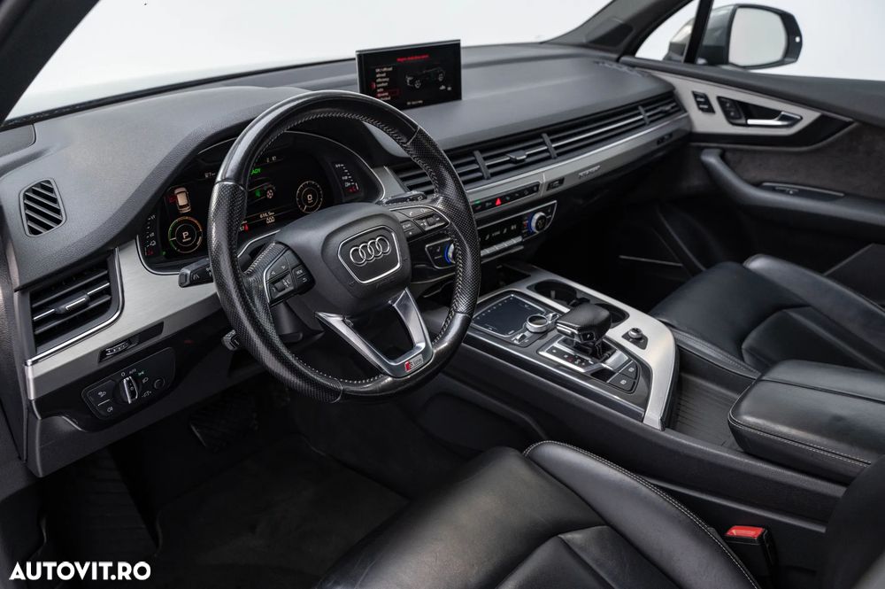 Audi Q7 2017 photo 5