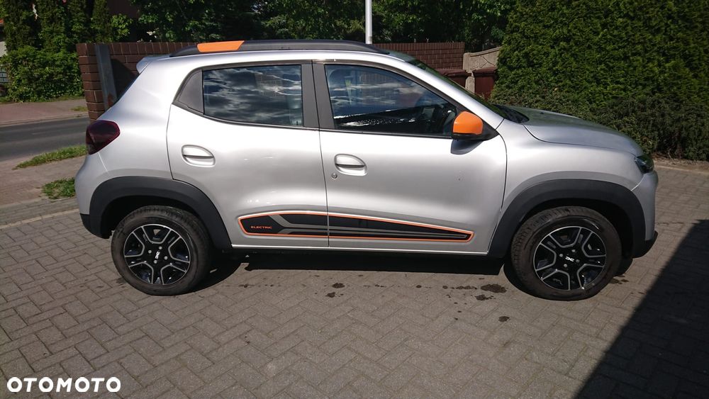Dacia Spring - 10