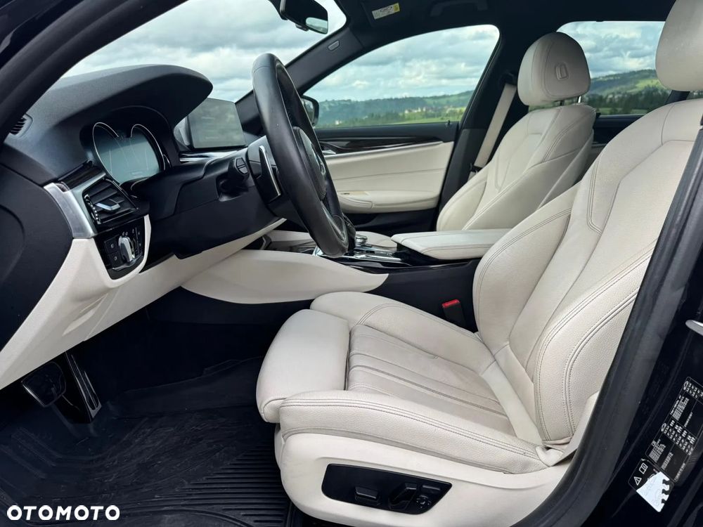 BMW Seria 5 520d xDrive M Sport sport - 15