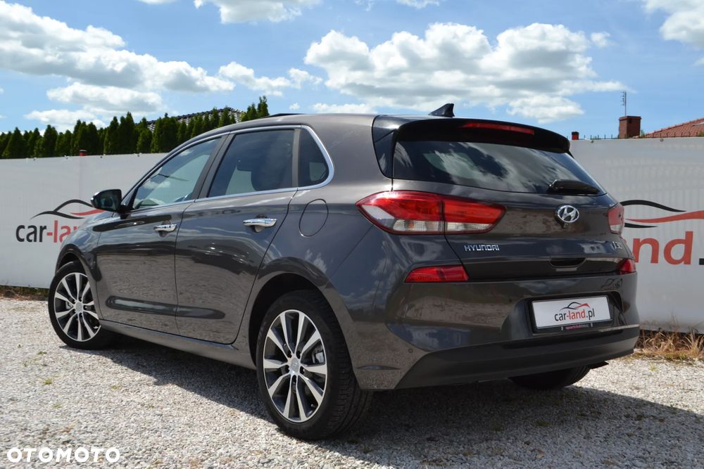 Hyundai i30 1.4 T-GDI DCT Premium - 9