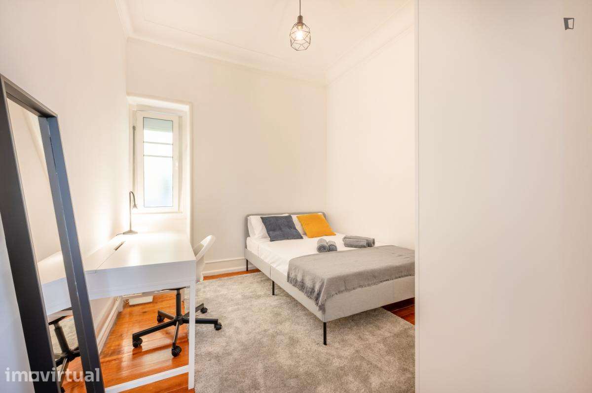Quarto - localizado em Marquês de Pombal Lisbon - Grande imagem: 5/20
