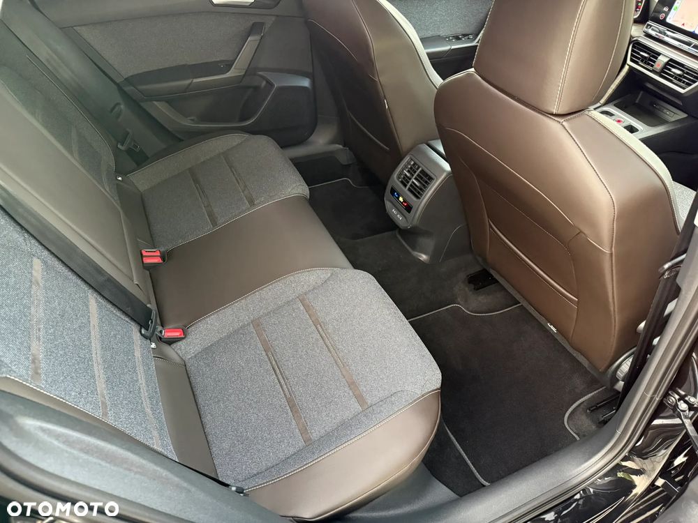 Seat Leon 1.5 eTSI Xcellence DSG - 26