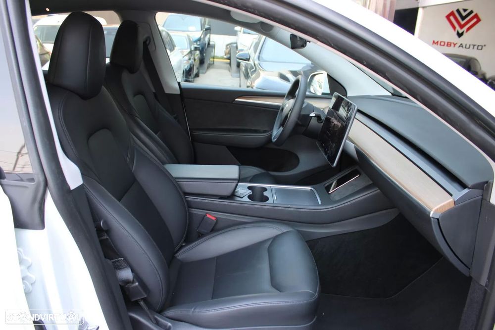 Tesla Model Y Standard - 6