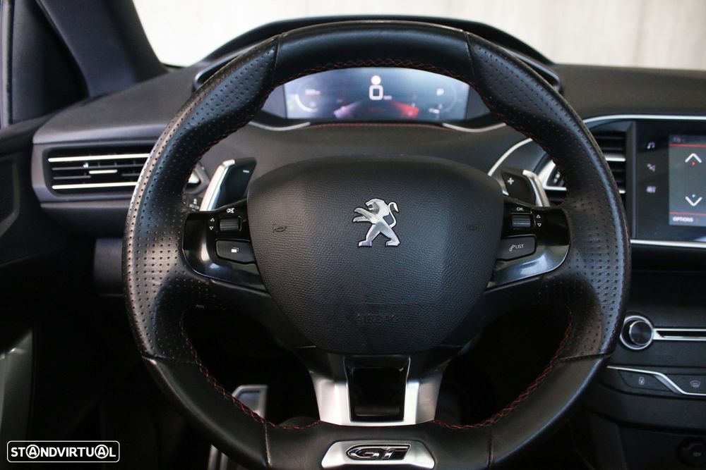 Peugeot 308 1.2 PureTech GT EAT8 - 18