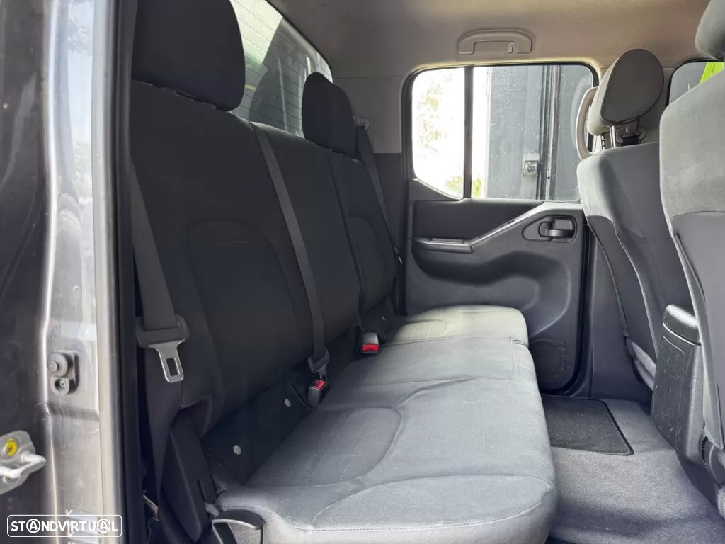Nissan Navara 2.5 dCi CD FE P.Comfort 4WD - 21