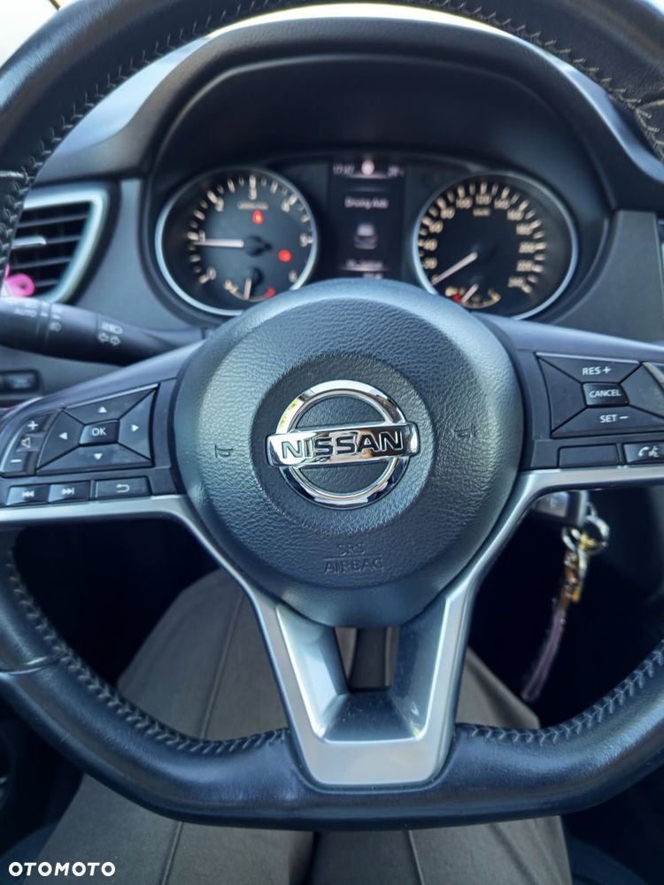Nissan Qashqai 1.5 dCi N-Connecta - 6