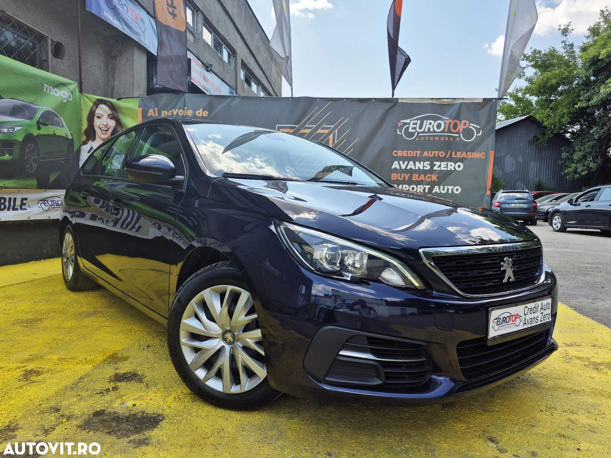 Peugeot 308 1.2 L PureTech Turbo S&S Allure - 3