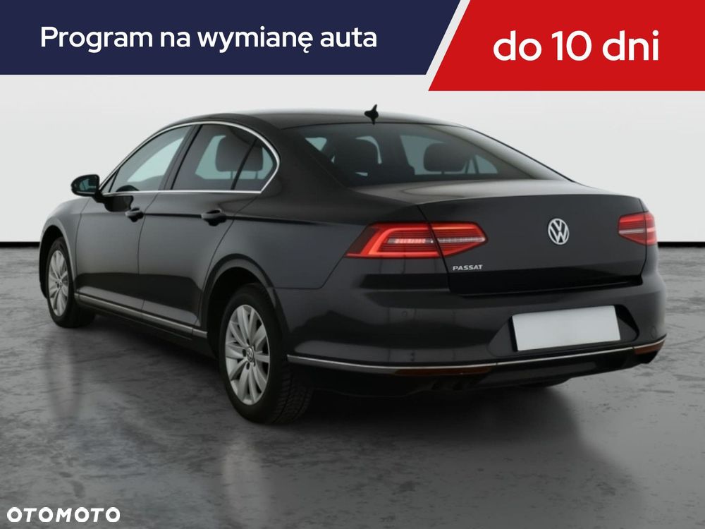 Volkswagen Passat - 6