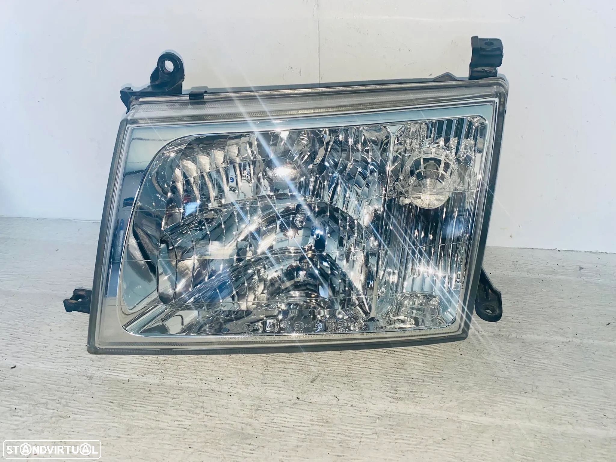 Farol Esquerdo Toyota Land Cruiser - 1998 / 2006 - 1