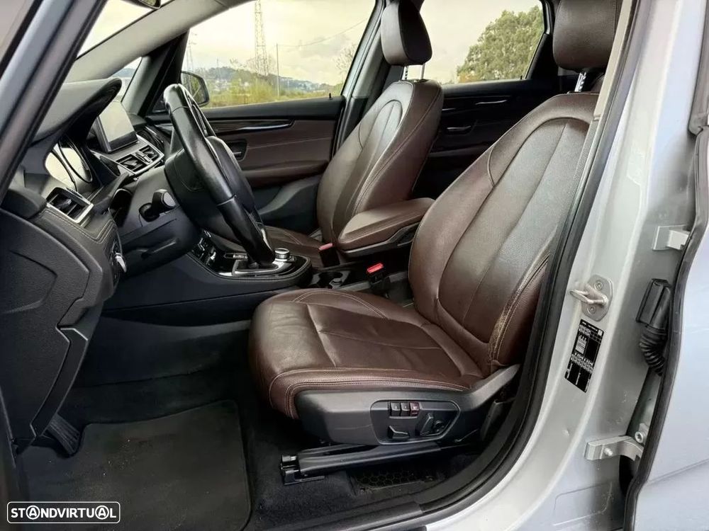 BMW 218 Active Tourer i Line Luxury Auto - 19