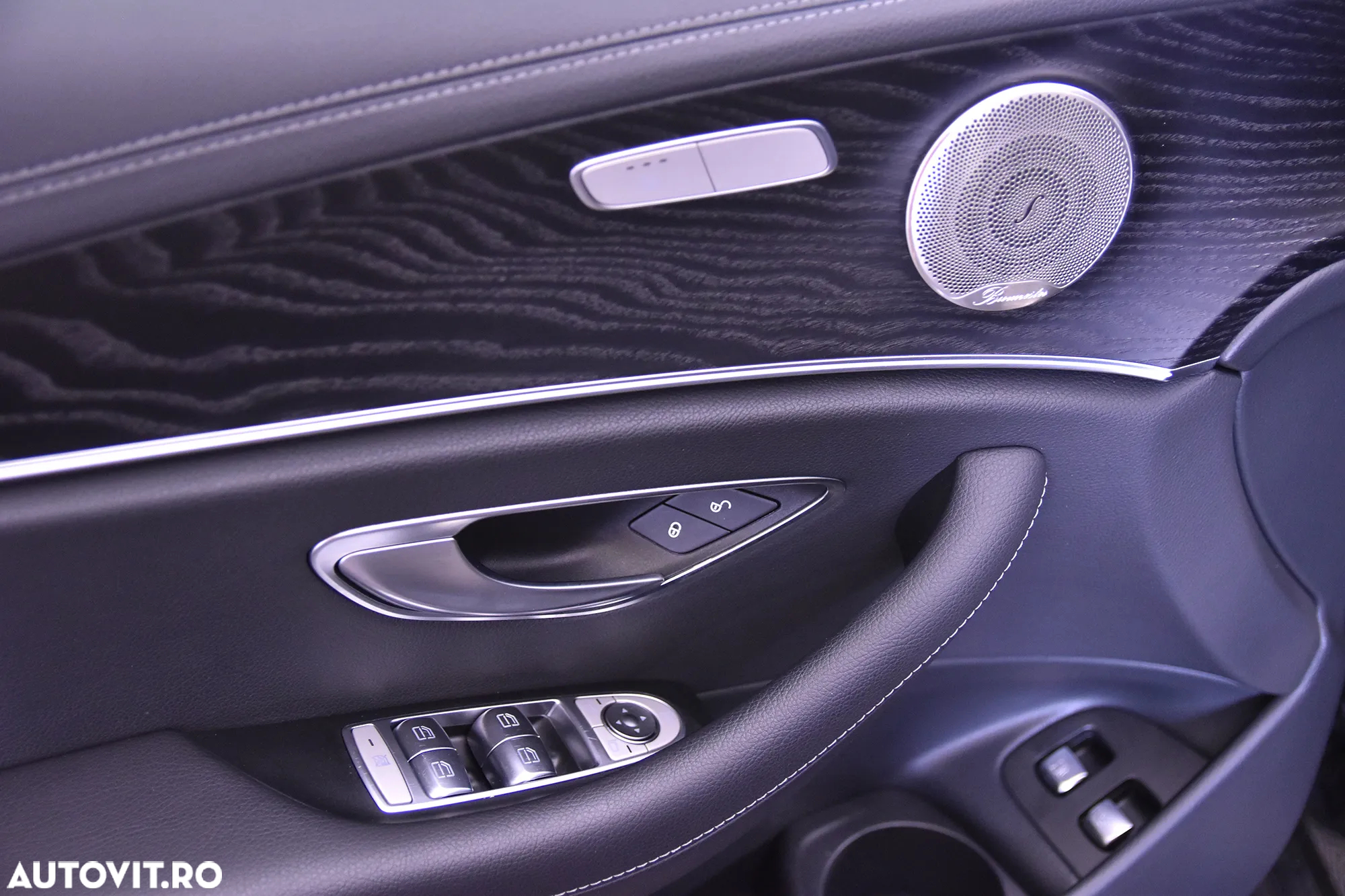 Mercedes-Benz E 300 4MATIC Aut. - 14