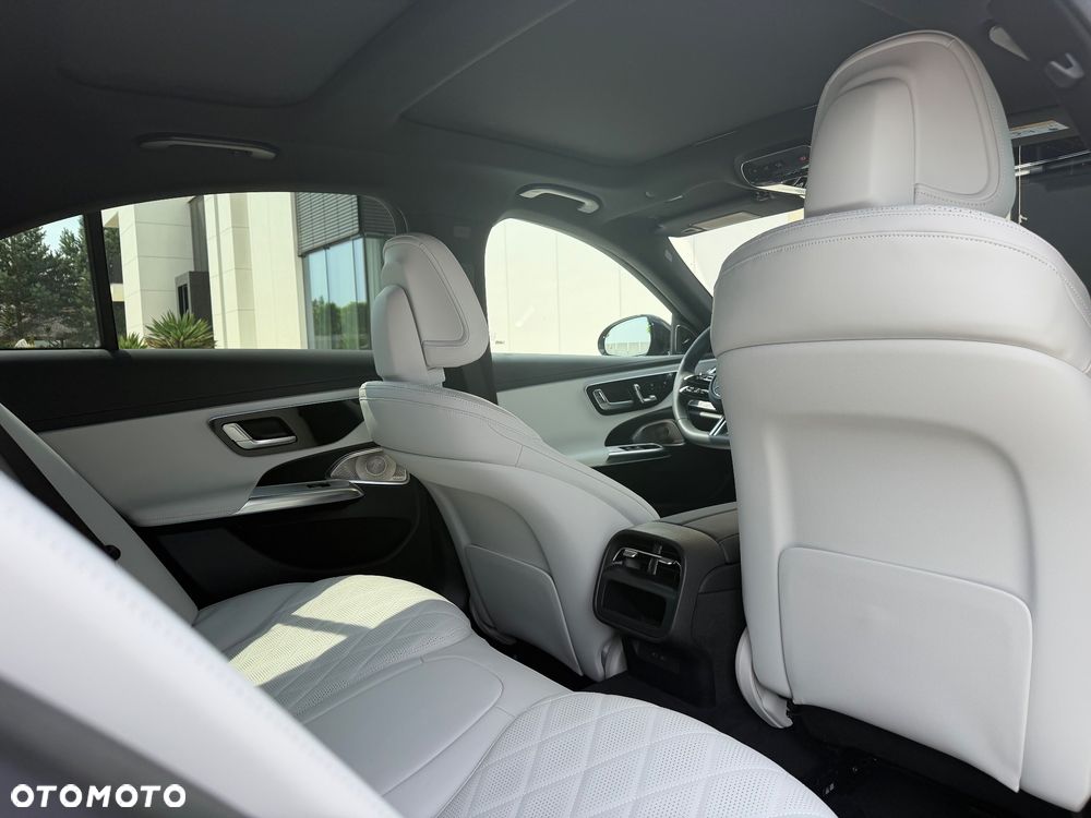 Mercedes-Benz Klasa E 220 d mHEV Exclusive 9G-Tronic - 11