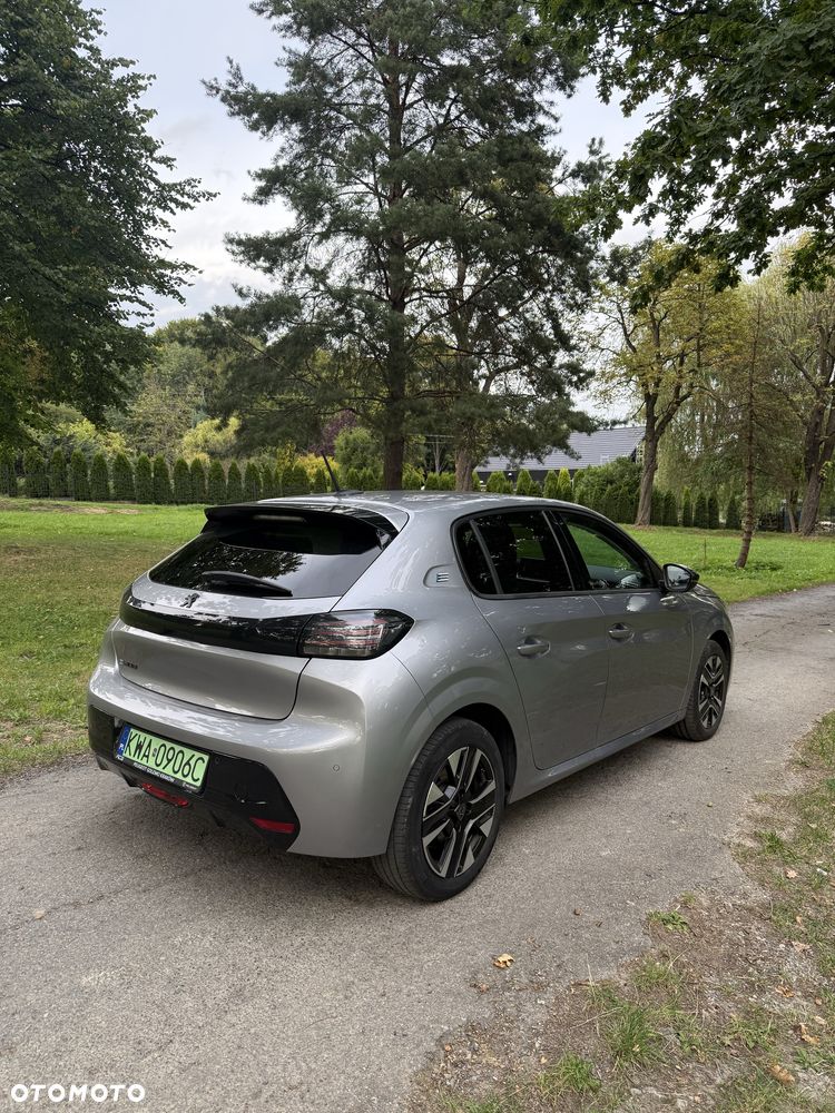 Peugeot 208 - 3
