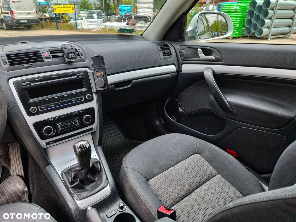 Skoda Octavia - 14