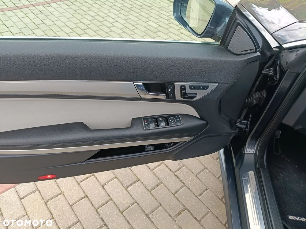Mercedes-Benz Klasa E 350 CDI BlueEff - 11