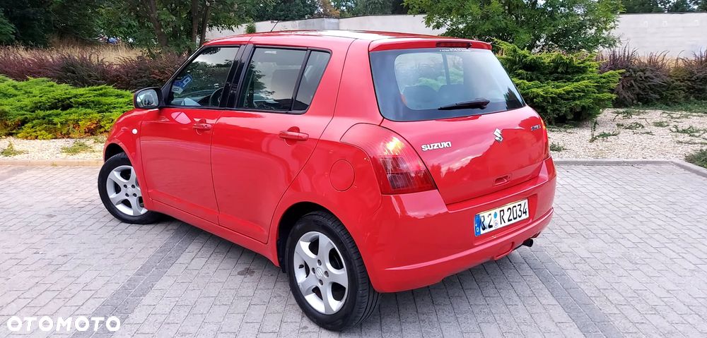 Suzuki Swift 1.3 Limited 25 - 12